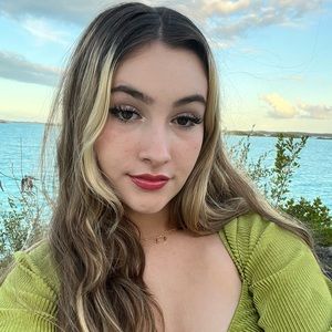 Meet your Posher, Sierra